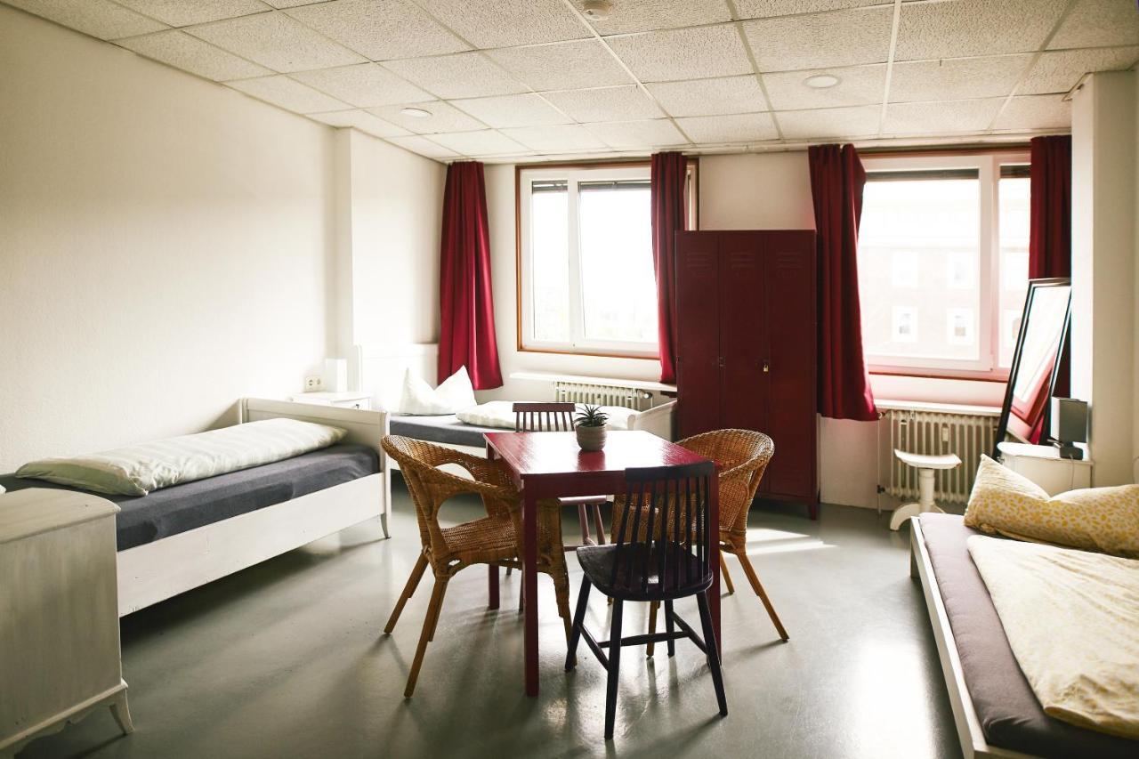 Sleep Station Hostel 蒙斯特 外观 照片